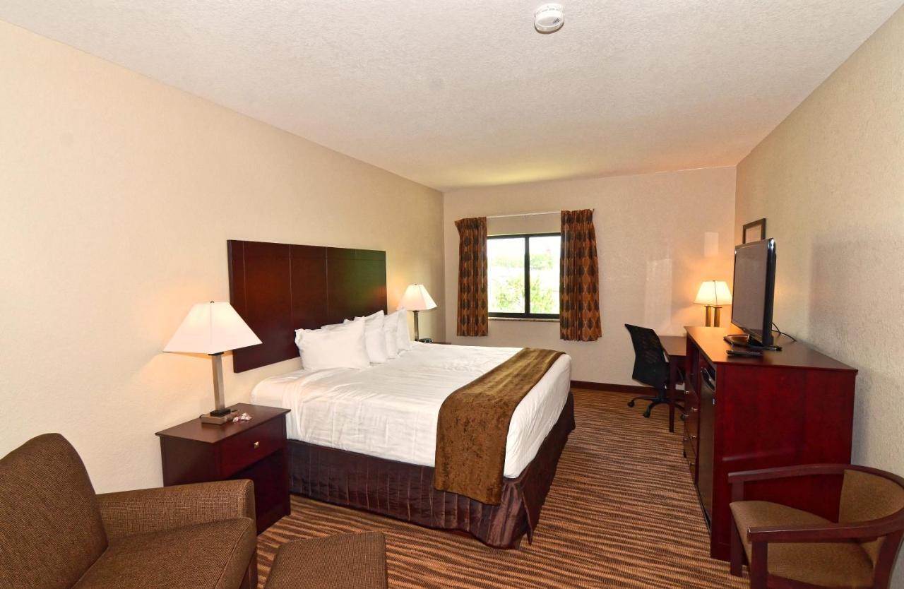 Cobblestone Inn & Suites - Clarion Exterior foto