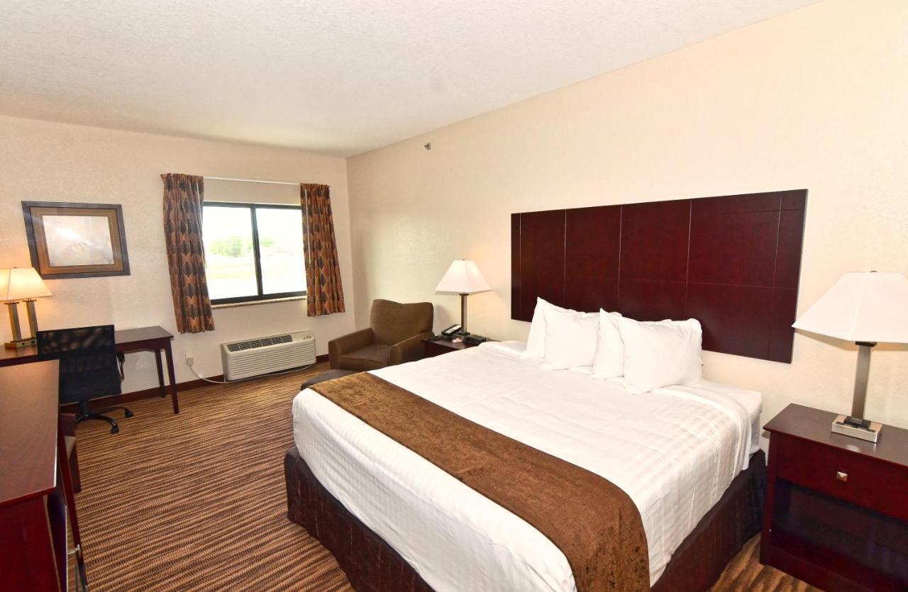 Cobblestone Inn & Suites - Clarion Exterior foto