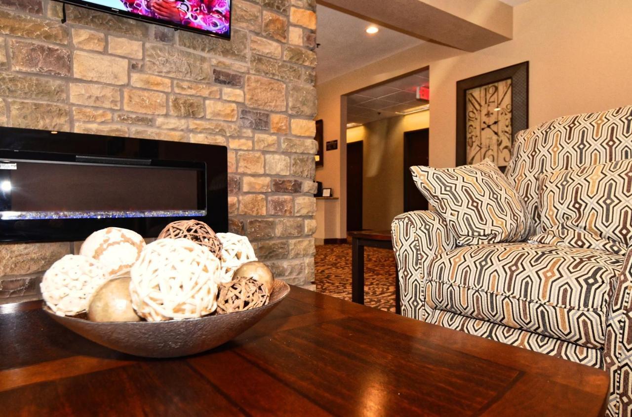 Cobblestone Inn & Suites - Clarion Exterior foto